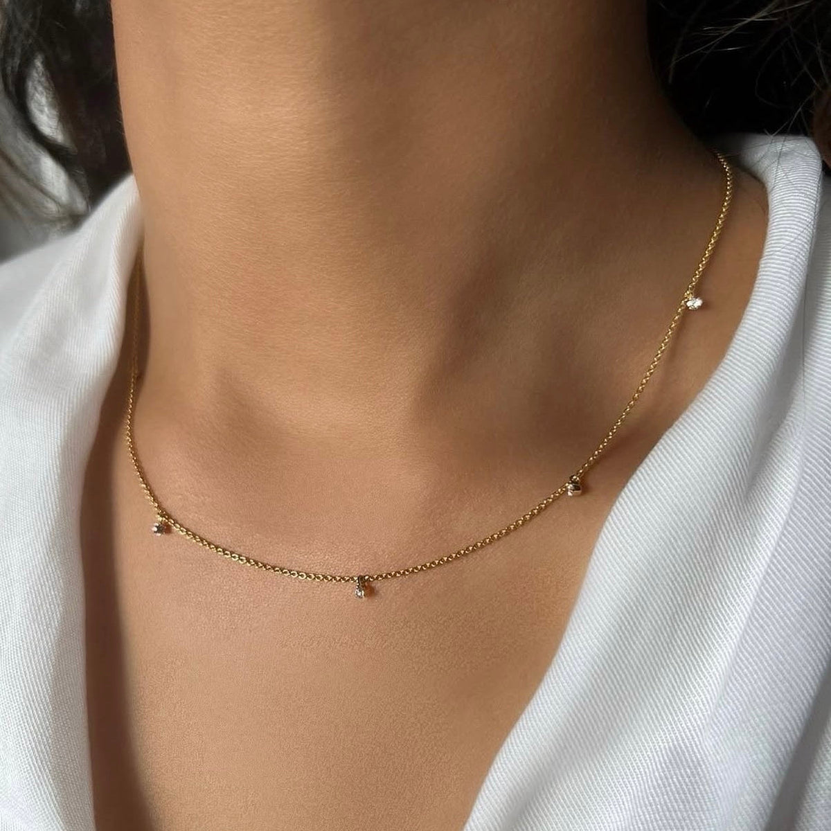 SIX DIAMOND NECKLACE